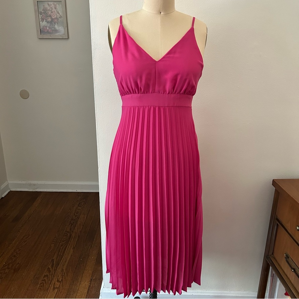Retro Jessica Simpson Hot Pink Pleated Summer Dress